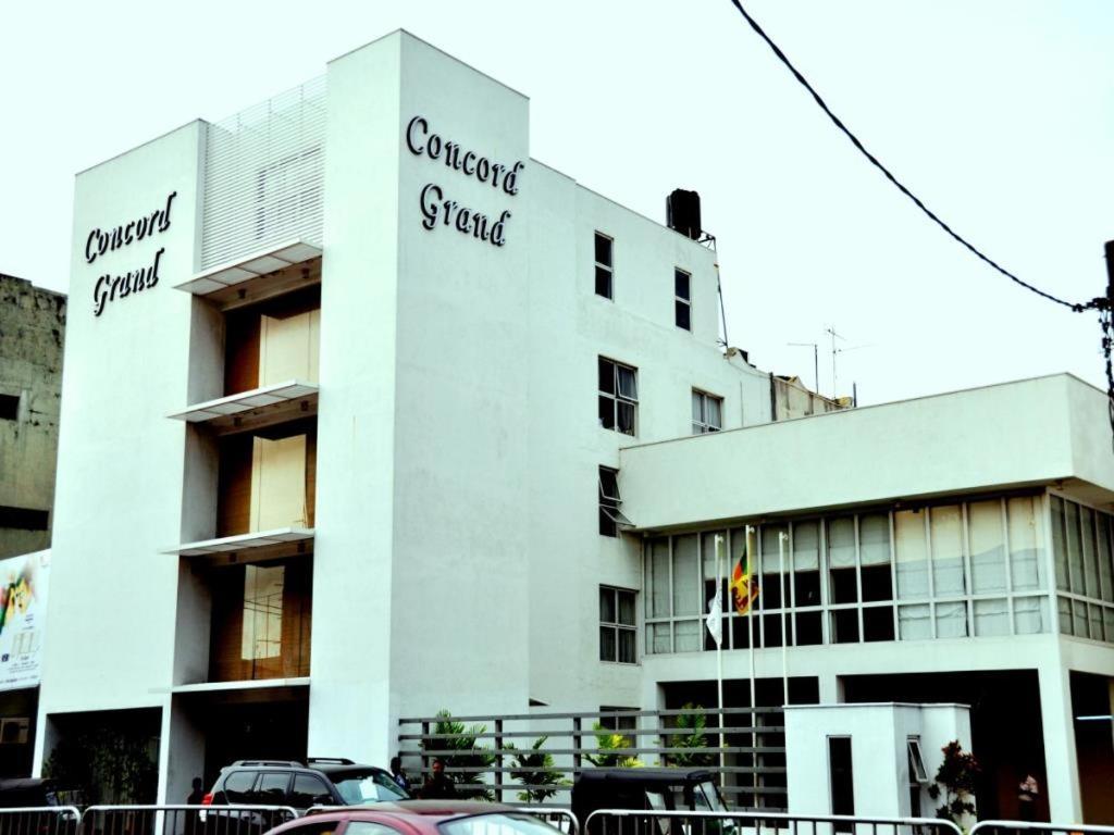 Concord Grand Hotel Dehiwala-Mount Lavinia Exterior photo